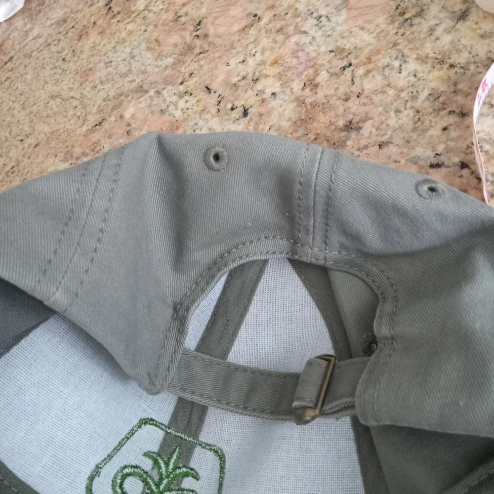 Hat - Picture 3 of 4